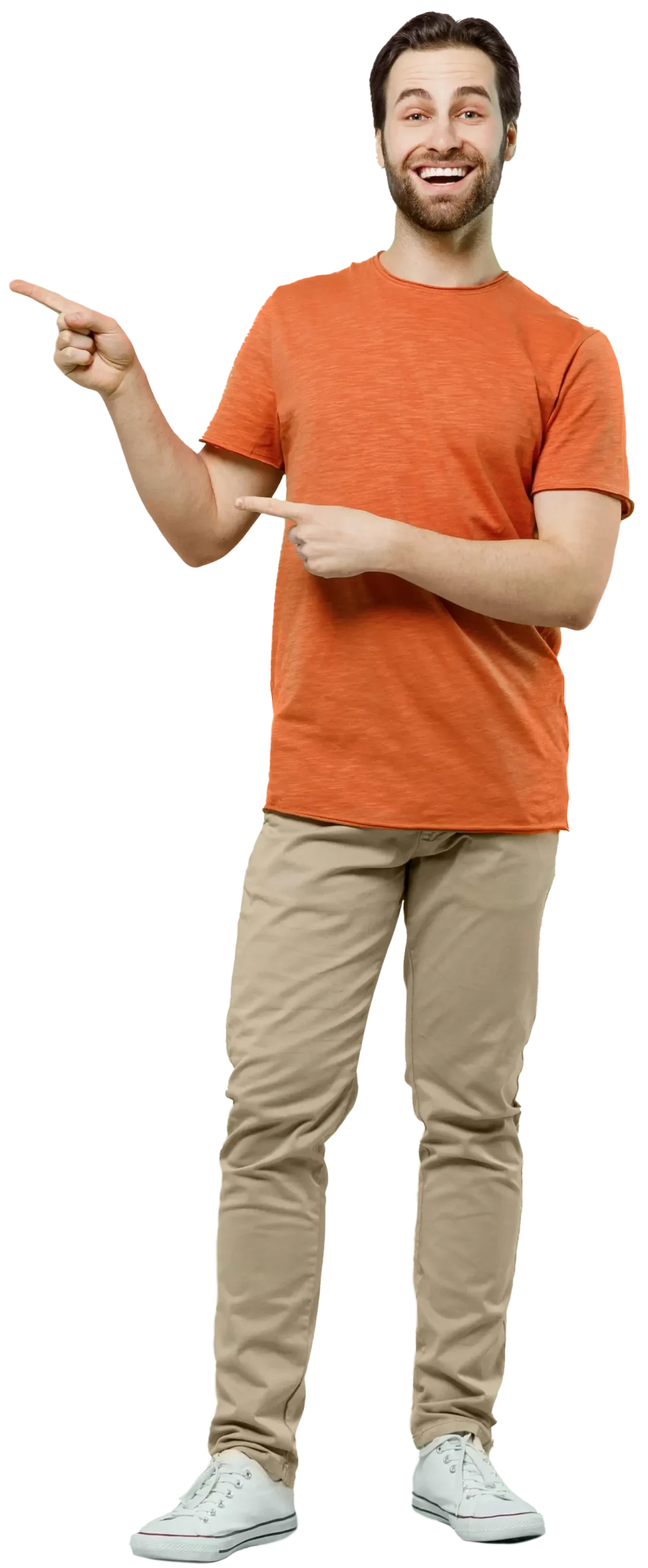 hombre con playera color naranja apuntando a la izquierda
